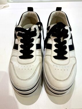 Hogan Women's White and Black Lace-Up Sneakers